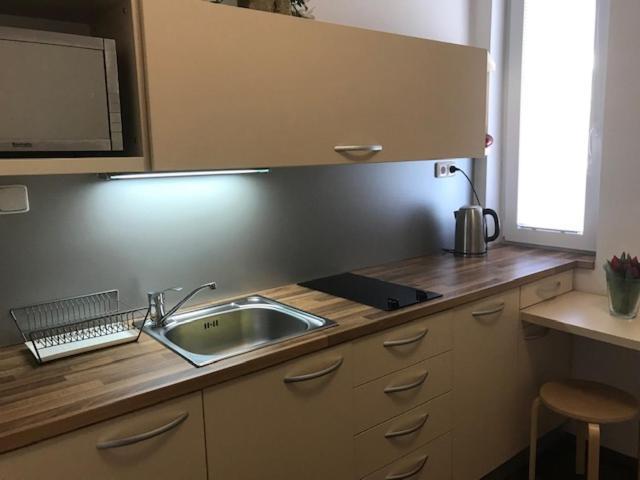 Apartman Innova Zlín Exterior foto